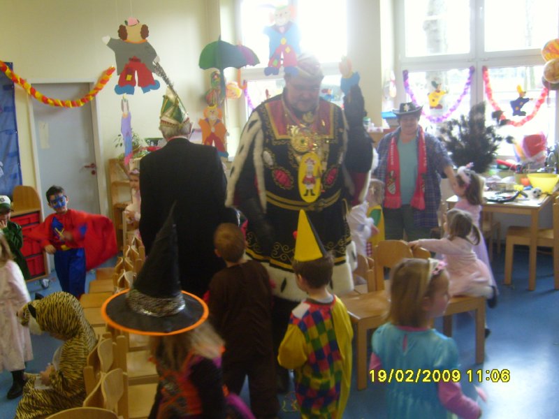 S7002545.JPG