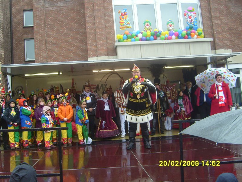 S7002710.JPG